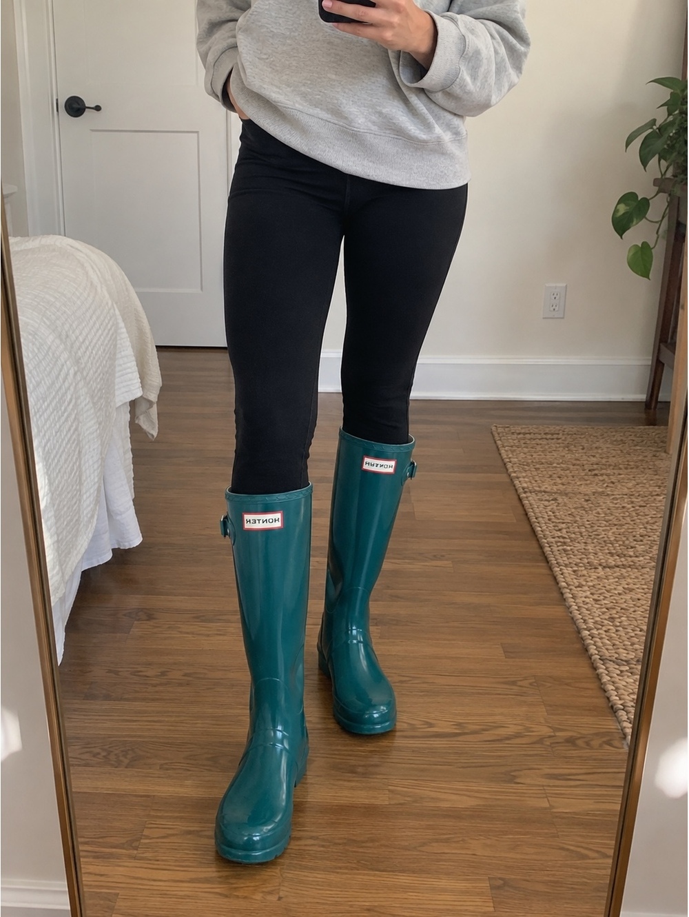 Hunter Original Tall Rain Boots Women’s Size 8 Teal Green Gloss Waterproof